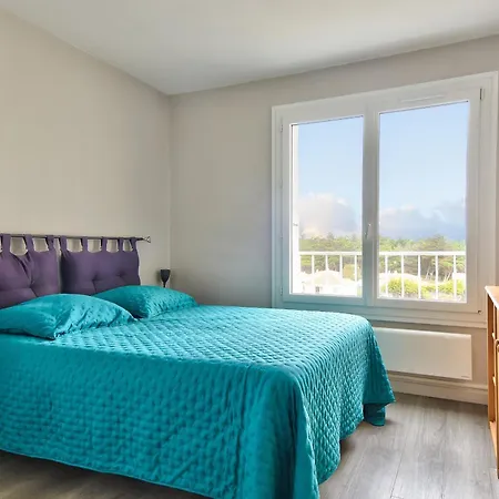 Aux Portes De L'ocean A Apartment *