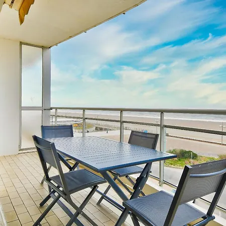 Aux Portes De L'ocean A *