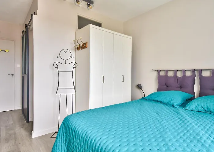 Aux Portes De L'ocean A